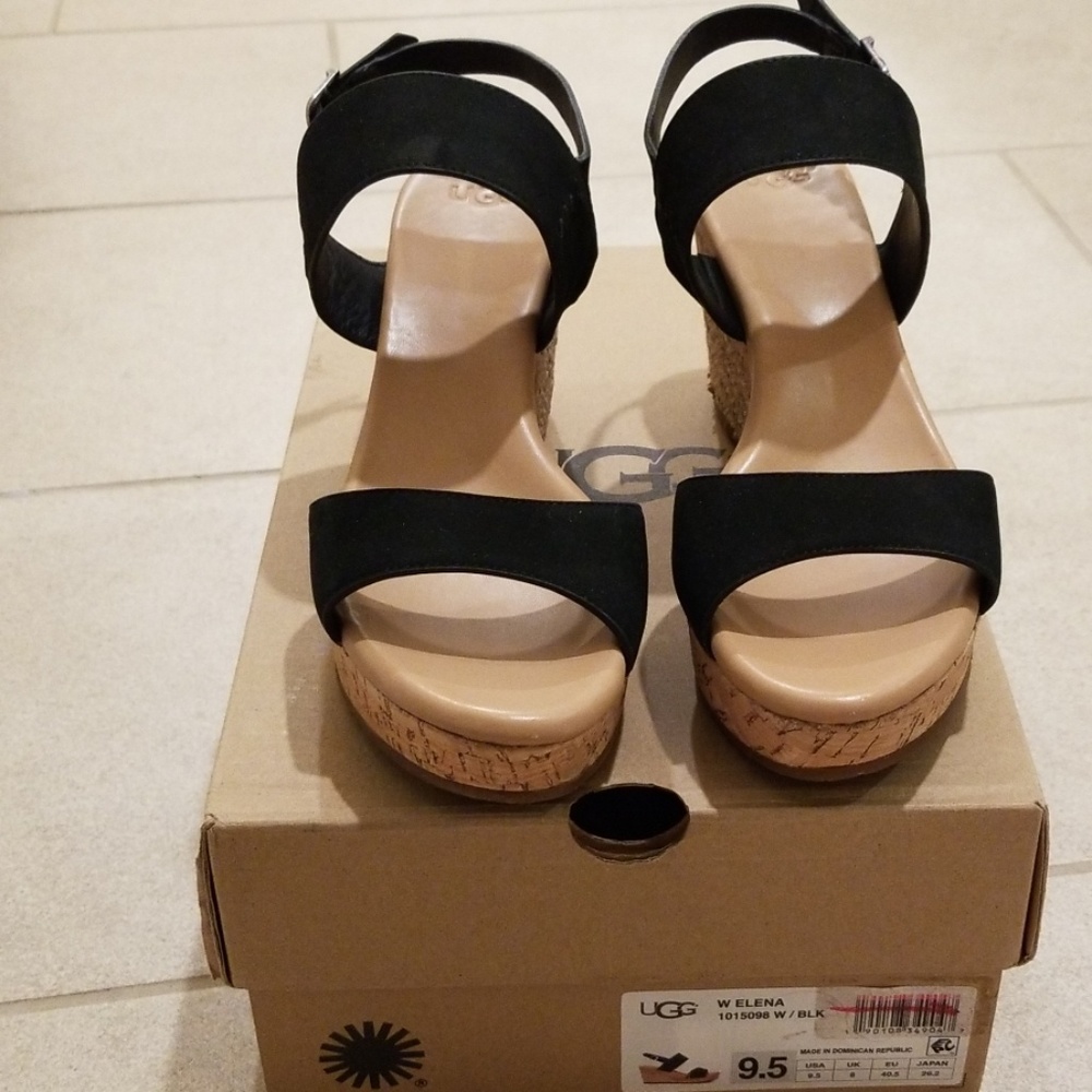 UGG ELENA BLK SIZE 9.5